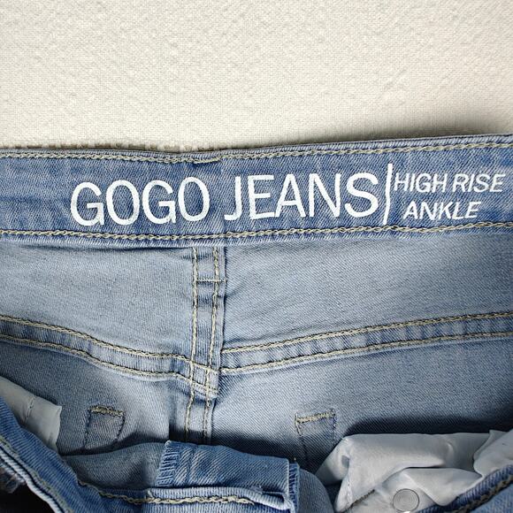 GoGo Jeans Light Wash High Rise Ankle Jeans Size 13/31 NEW - Picture 6 of 8